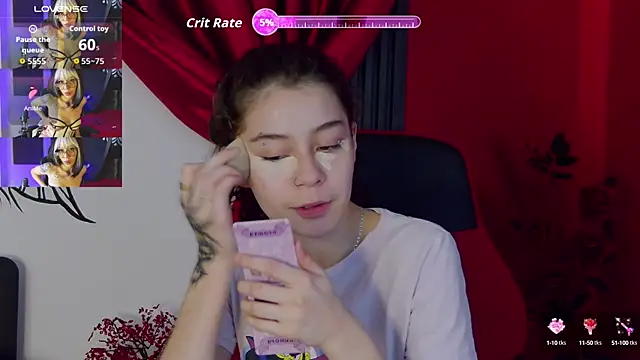 Snapshot of RavennMoonn chatting on 10-05-25, 01:35 RavennMoonn online show from 10-05-25, 01:35