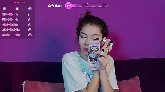 Snapshot of RavennMoonn chatting on 09-17-25, 08:00 RavennMoonn online show from 09-17-25, 08:00