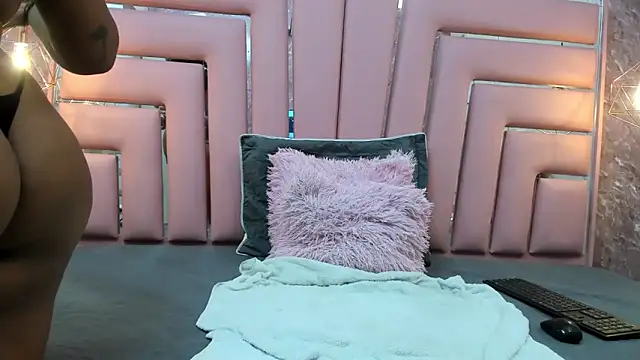 ALYANNA HOT  online show from 02-12-26, 11:32