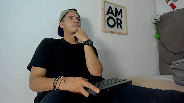 andrew colleman online show from 11-22-25, 05:17