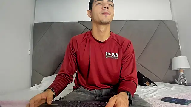 andrew colleman online show from 10-07-25, 03:40