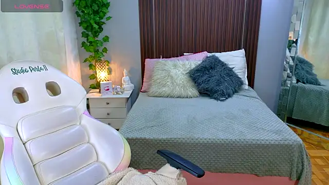 kataleya 29 online show from 11-22-25, 09:57