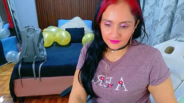 Snapshot of kataleya_29 chatting on 04-19-26, 04:30 kataleya 29 online show from 04-19-26, 04:30
