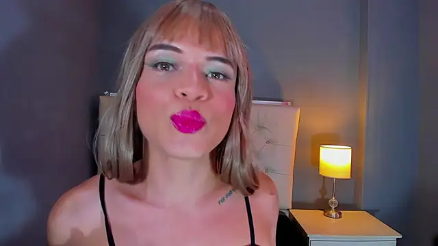 OrianaSaenz  online show from 11-11-25, 08:14