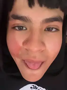 Barrx0018 online show from 12-19-25, 04:42