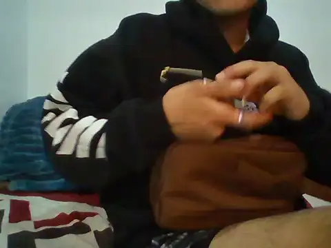 Barrx0018 online show from 12-18-25, 04:11