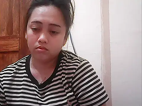 Snapshot of Pinay_Chubby20 chatting on 02-02-26, 10:31 Pinay Chubby20 online show from 02-02-26, 10:31