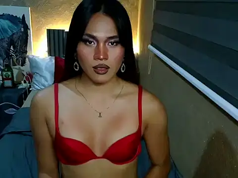 YllanaAltheaXxX online show from 04-05-26, 03:13