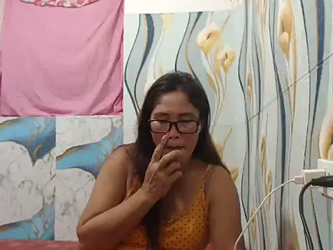 Juicy 69xx online show from 07-23-26, 01:19