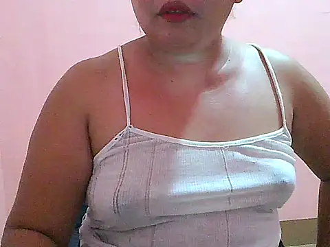 Snapshot of fresh_rosie chatting on 05-27-26, 08:16 fresh rosie online show from 05-27-26, 08:16
