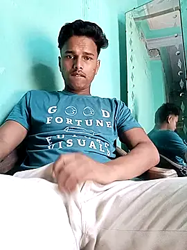 Snapshot of Asish_007 chatting on 09-17-25, 04:58 Asish 007 online show from 09-17-25, 04:58