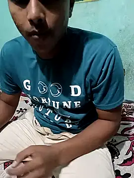 Snapshot of Asish_007 chatting on 09-20-25, 04:12 Asish 007 online show from 09-20-25, 04:12