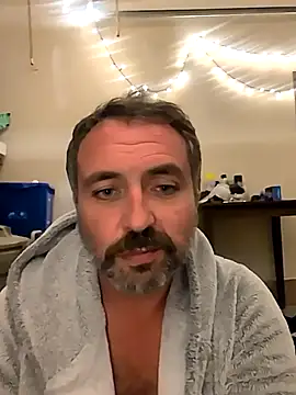 cloudymatt online show from 10-16-25, 06:43