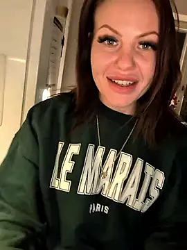 Snapshot of SwedishBaabe chatting on 02-06-26, 06:37 SwedishBaabe online show from 02-06-26, 06:37