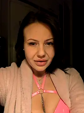 Snapshot of SwedishBaabe chatting on 10-16-25, 05:32 SwedishBaabe online show from 10-16-25, 05:32