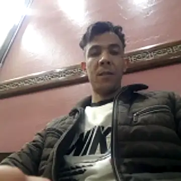 Snapshot of cfrjji12 chatting on 05-18-26, 12:33 cfrjji12 online show from 05-18-26, 12:33