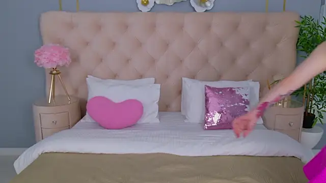 NancyJonson online show from 03-11-26, 03:00