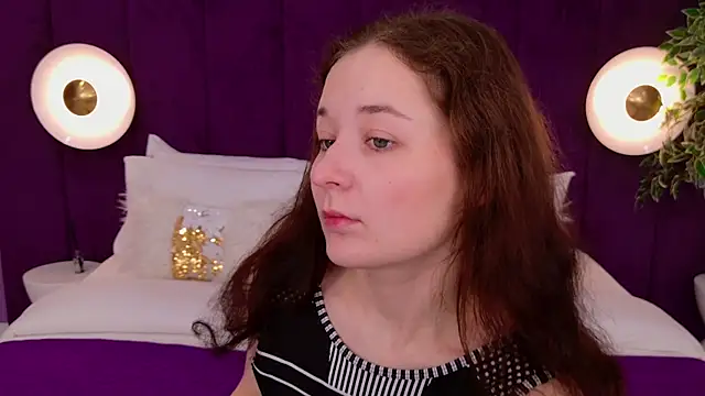 NancyJonson online show from 09-29-25, 03:13