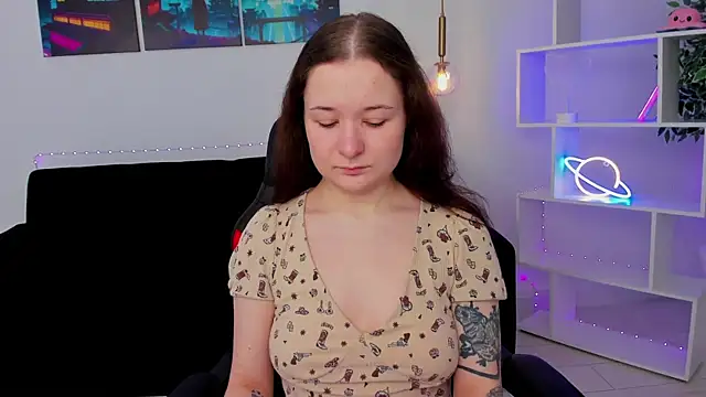 NancyJonson online show from 11-11-25, 03:34