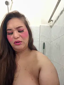 Snapshot of ashleygrahamts chatting on 09-21-25, 03:00 ashleygrahamts online show from 09-21-25, 03:00