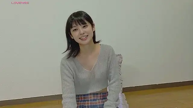 Snapshot of rikachan_perfect chatting on 09-16-25, 01:12 rikachan perfect online show from 09-16-25, 01:12