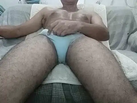 Snapshot of Rolludo_ chatting on 04-21-26, 07:53 Rolludo online show from 04-21-26, 07:53