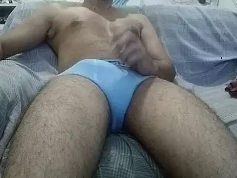 Snapshot of Rolludo_ chatting on 02-17-26, 02:09 Rolludo online show from 02-17-26, 02:09