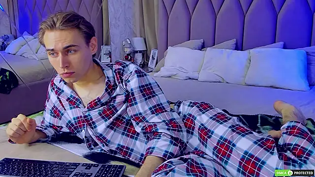 WilliamDyson online show from 09-30-25, 08:09