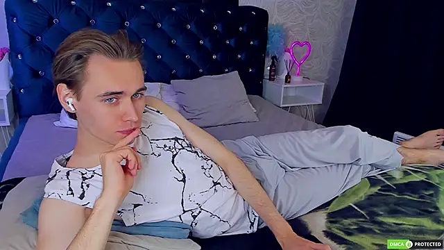 WilliamDyson online show from 09-29-25, 03:24