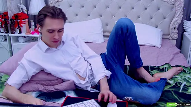 WilliamDyson online show from 11-01-25, 03:13