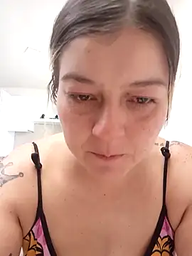 Fernandar2025 online show from 03-14-26, 06:03