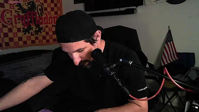 DevilPup75  online show from 10-03-25, 03:13