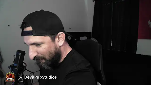 Snapshot of DevilPup75_ chatting on 06-25-26, 05:18 DevilPup75 online show from 06-25-26, 05:18