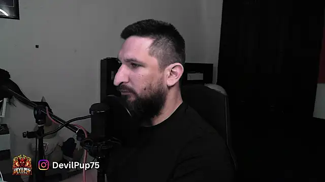 Snapshot of DevilPup75_ chatting on 06-07-26, 05:07 DevilPup75 online show from 06-07-26, 05:07