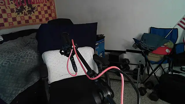 Snapshot of DevilPup75_ chatting on 10-26-25, 05:08 DevilPup75  online show from 10-26-25, 05:08