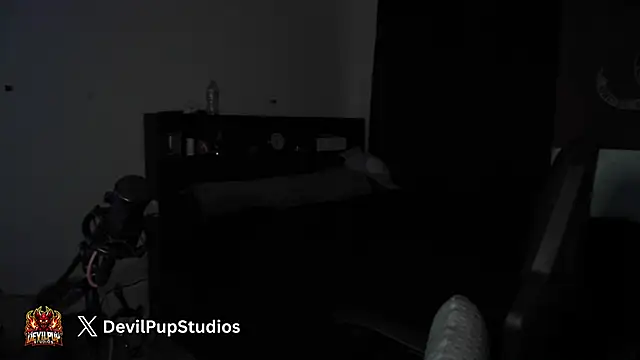 Snapshot of DevilPup75_ chatting on 06-23-26, 03:37 DevilPup75 online show from 06-23-26, 03:37