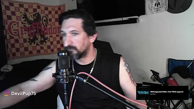 DevilPup75  online show from 11-06-25, 03:21