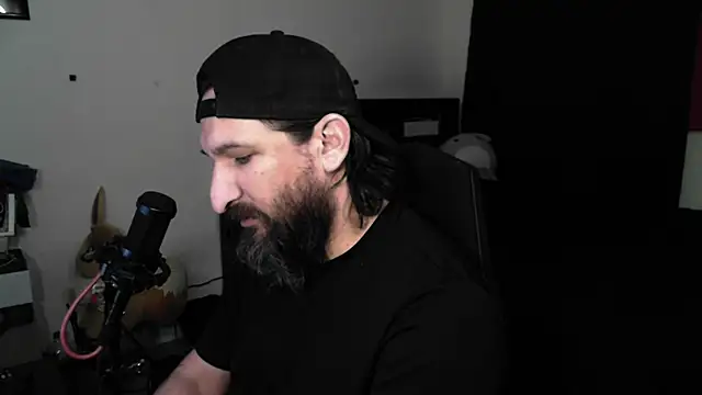 DevilPup75  online show from 05-18-26, 07:46