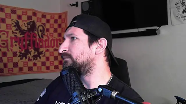 DevilPup75  online show from 09-12-25, 03:28