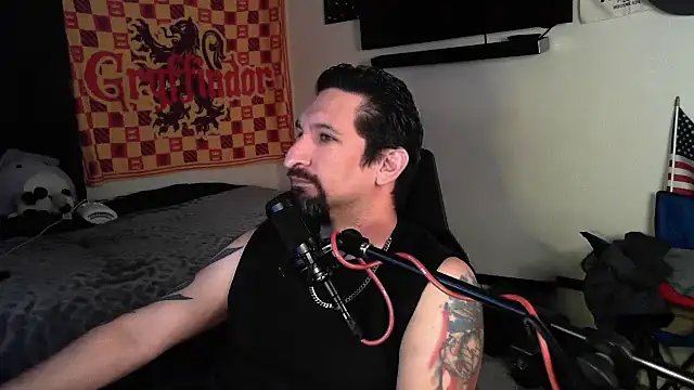 DevilPup75  online show from 09-25-25, 01:17