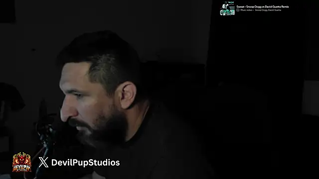 Snapshot of DevilPup75_ chatting on 06-12-26, 04:43 DevilPup75 online show from 06-12-26, 04:43