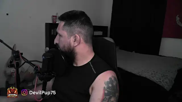 Snapshot of DevilPup75_ chatting on 06-03-26, 04:46 DevilPup75 online show from 06-03-26, 04:46