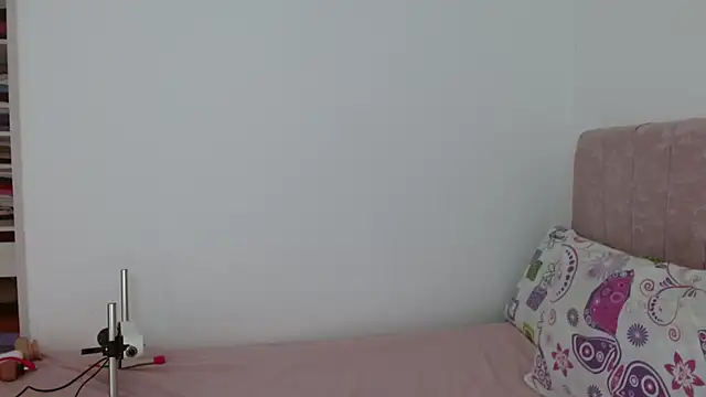 Snapshot of Tiiana chatting on 06-07-26, 02:55 Tiiana online show from 06-07-26, 02:55