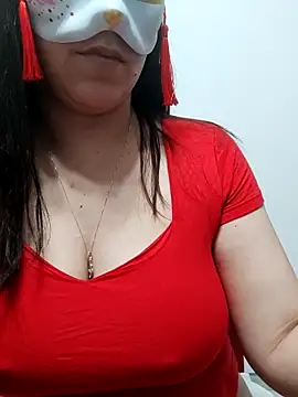 LoveFoxi online show from 10-31-25, 02:19