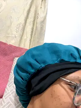 Valen1800 online show from 11-26-25, 12:54