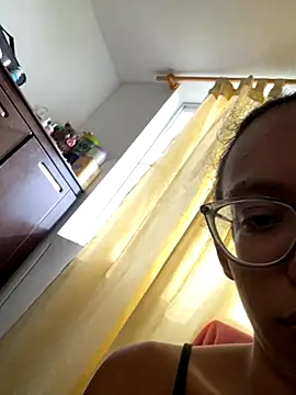 Valen1800 online show from 11-20-25, 01:34