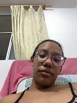 Valen1800 online show from 11-20-25, 01:28