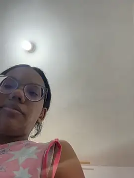 Valen1800 online show from 11-27-25, 02:01