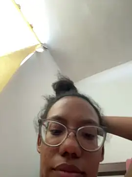 Valen1800 online show from 04-12-26, 07:39