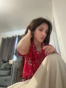 naughtybella05 online show from 11-06-25, 08:51